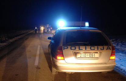 Autom se zabio u betonski zid na Krku, poginula putnica (34)