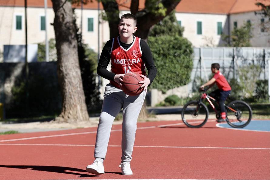 Makarska: Marija Družianić i njezin sin Nino