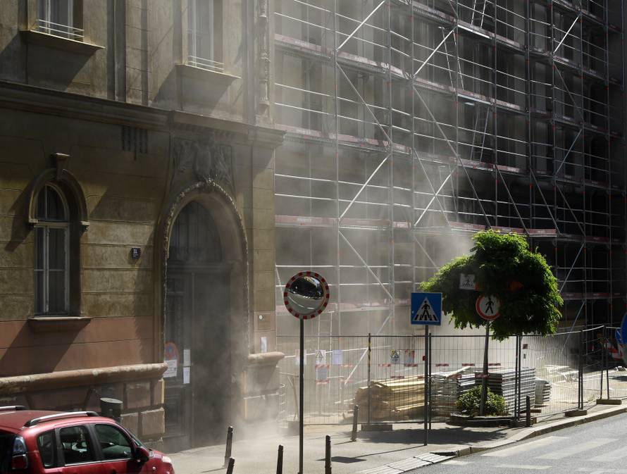 Zagreb: Uspješno miniran ostatak svoda Bazilike Srca Isusova u Palmotićevoj