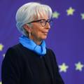 Lagarde tvrdi: Inflacija će oslabiti, ali za to treba vremena