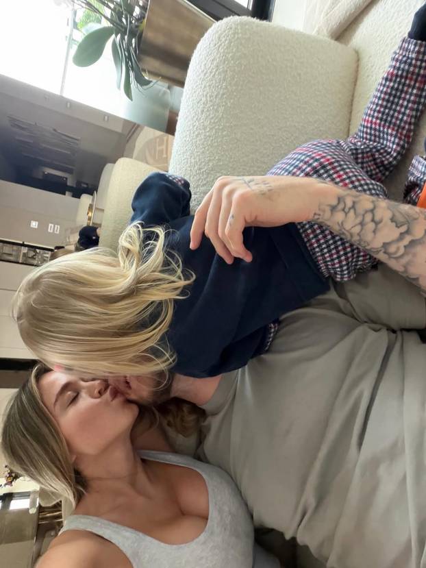 FOTO Trudna Diletta ponosno pokazuje trbuh, ali i ne samo njega: Natuknula je i spol bebe?