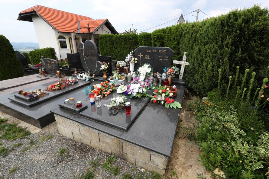 Obitelji Koradeovih žrtava: Ubojici spomenik, a nama bol