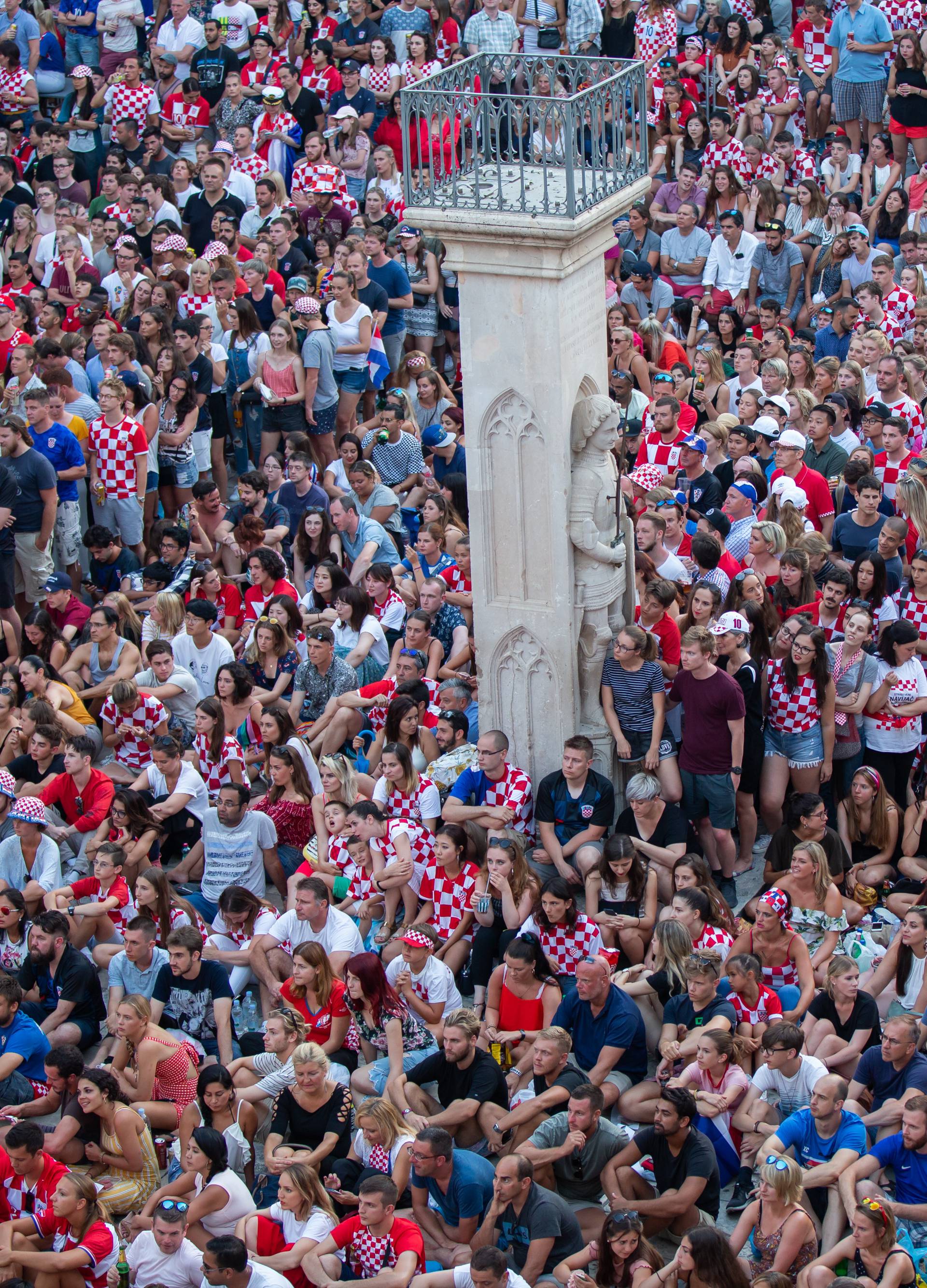 Hrvatska je u finalu SP-a! Pogledajte slavlje u Dalmaciji