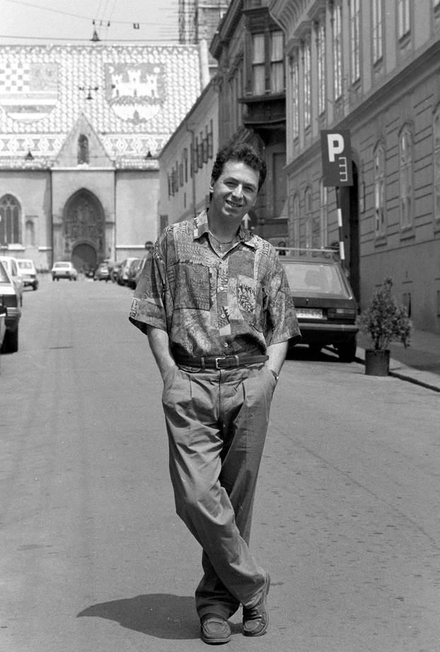 Zagreb: Pjevač Tomislav Ivčić, srpanj 1990.