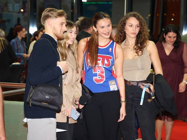 Šibenik: Svečana premijera  filma Dražen 