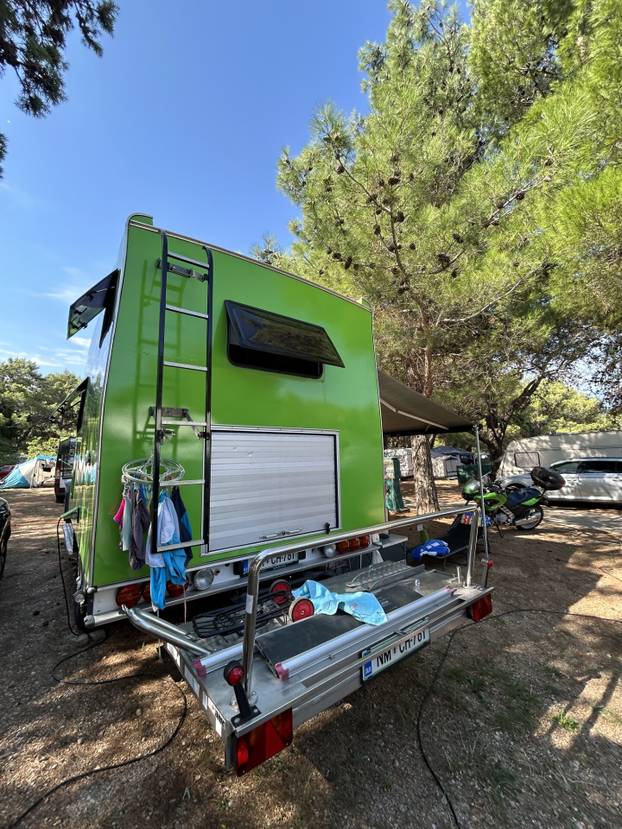 FOTO Ovo je Shrek, atrakcija s Krka: 'Hrvat mi za njega nudio kuću, a Nizozemac 170.000 €...'