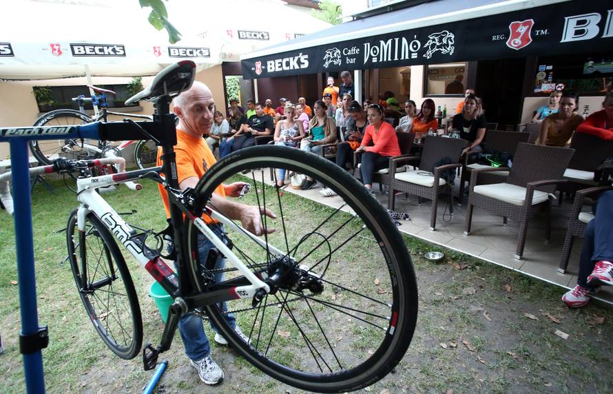 Čokoladica: Obavezna oprema za promjenu gume na biciklu