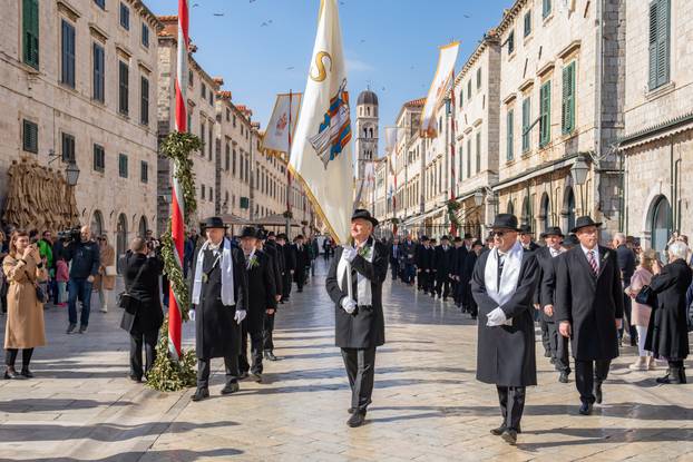 Dubrovnik: Spuštanjem barjaka sv. Vlaha i podizanjem državne zastave te misnim slavljem završila je ovogodišnja Festa svetog Vlaha