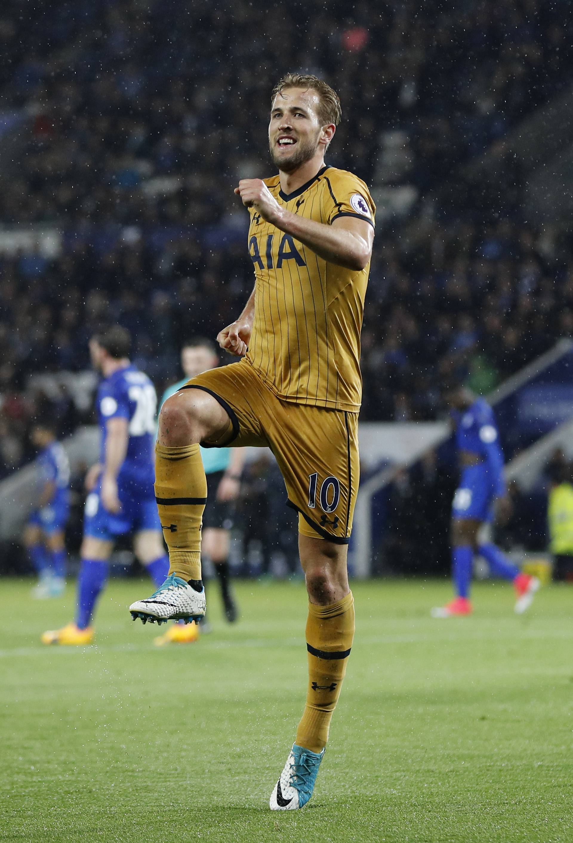 Tottenham's Harry Kane celebrates scoring their sixth goal