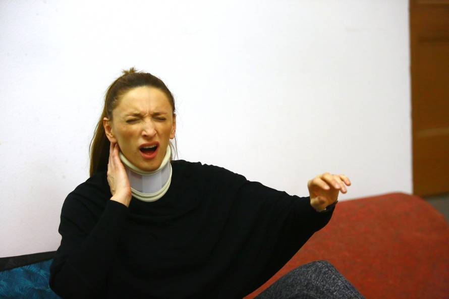 Glumica s ovratnikom optužila je redatelja da je nepodnošljiv