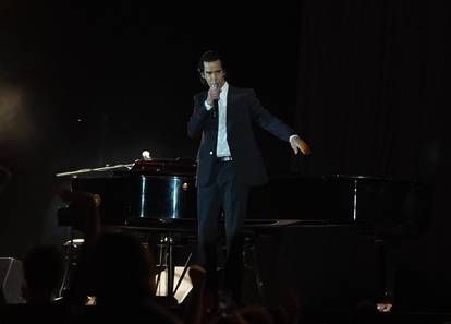 FOTO Nick Cave imao je koncert u Beogradu: U glazbi su uživali Đokovići, Brnabić, Konstrakta...