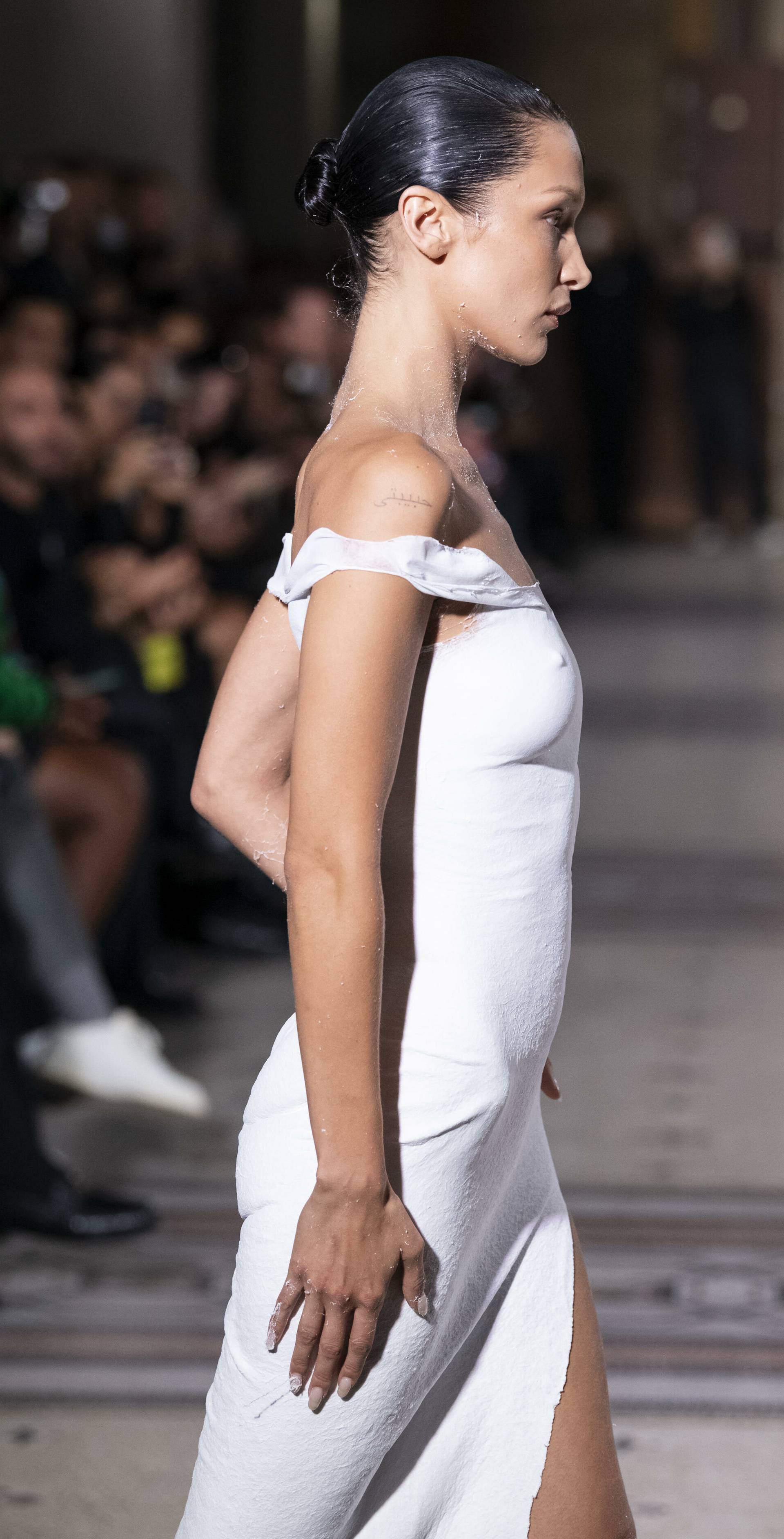 Bella Hadid at COPERNI SS23 runway during Paris fashion Week on September 2022 - Paris, France. 30/09/2022