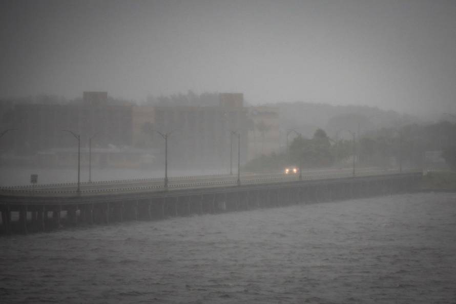 Hurricane Ian approches Florida