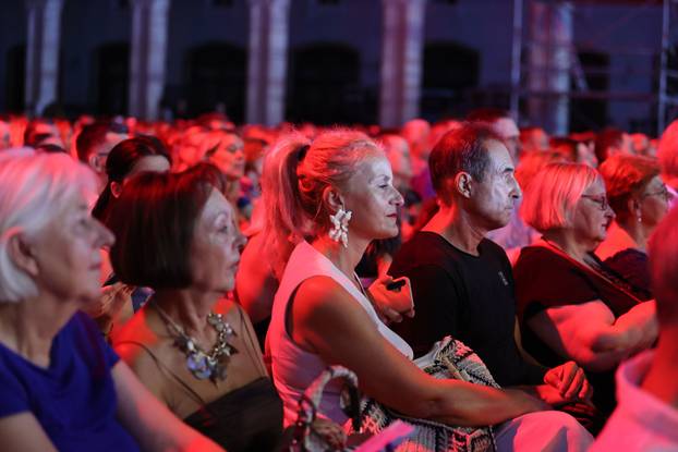 Prva večer Splitskog festivala posvećena Zdenku Runjiću