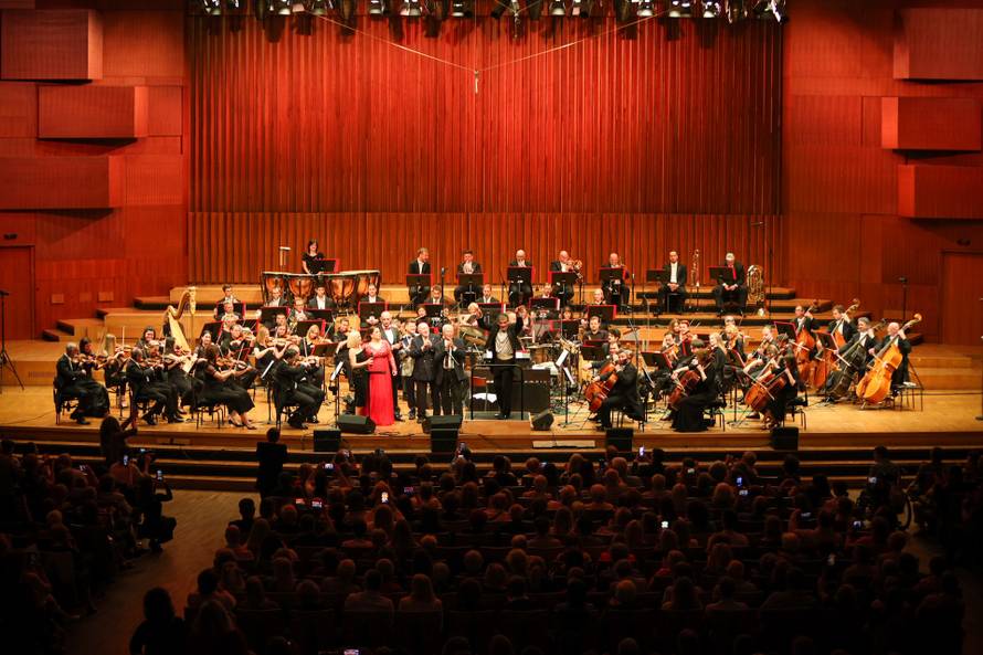 Glazbene legende i zagrebačka filharmonija nastupili u čast 931. rođendana grada Zagreba