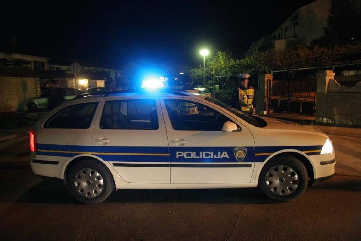 Zagreb: Krali benzin, a u autu imali ukradene šunke?