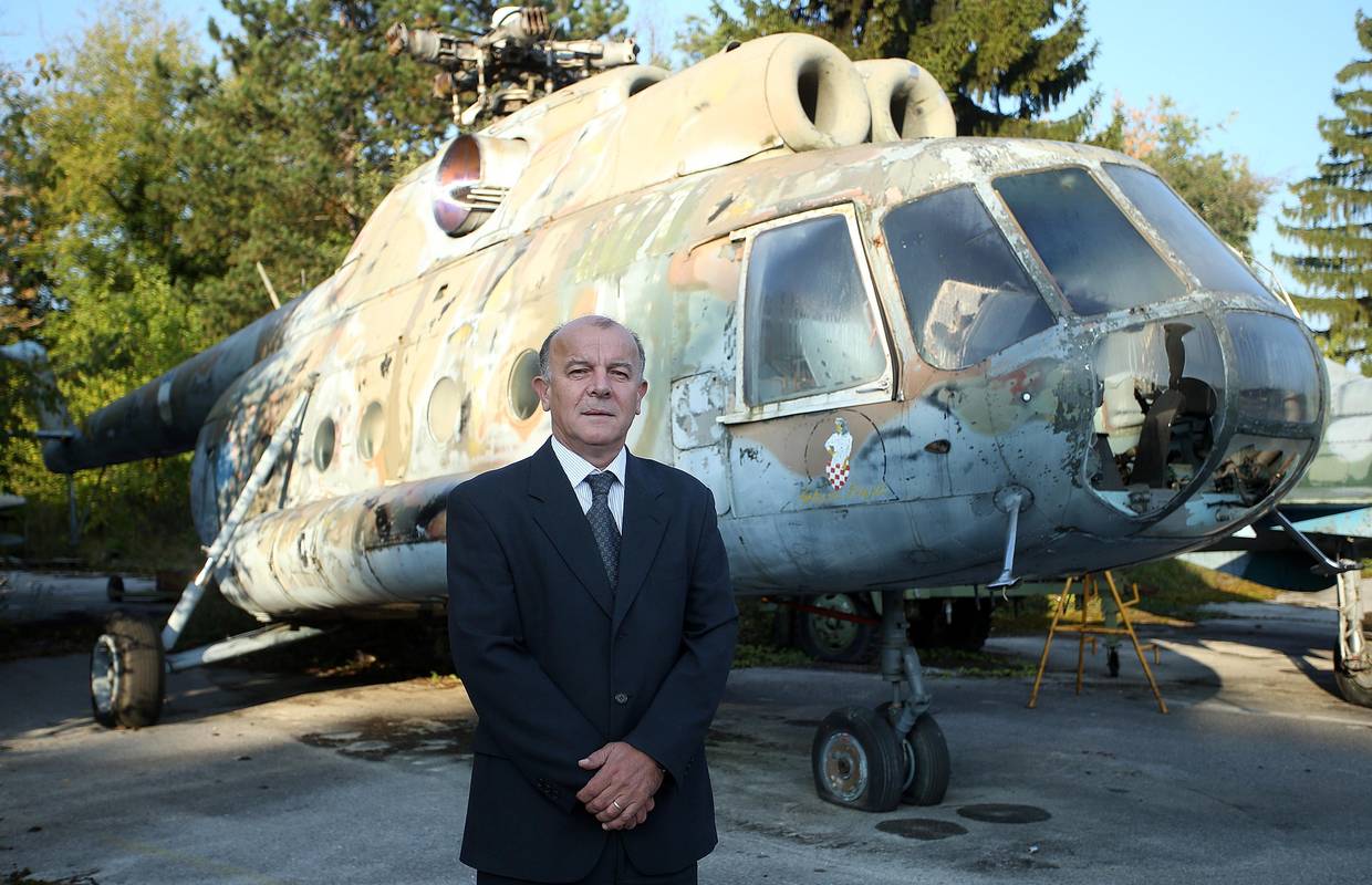 Najbolje plaćeni direktor neke državne tvrtke Vlado Bagarić gubi fotelju. I to zbog sindikata