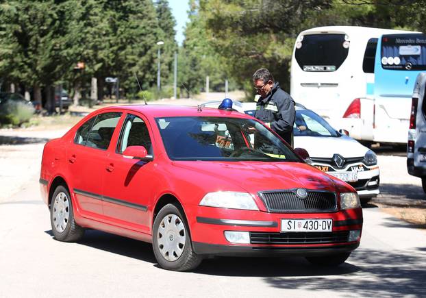 Lozovac: Curi klor u crpnoj stanici Vodovoda, evakuira se stanovništvo