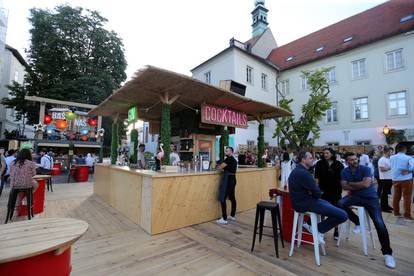 Zagreb:  Festival vrhunske hrane i glazbe Baš Naš otvoren je na platu Gradec