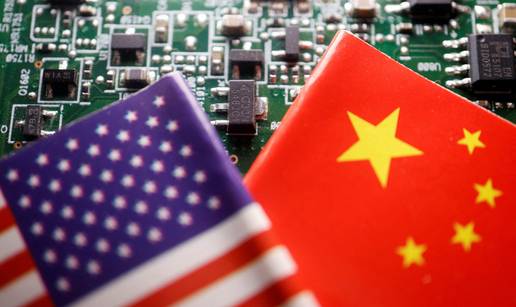 Kina popušta? Potiho ukinuli carine na američke mikročipove