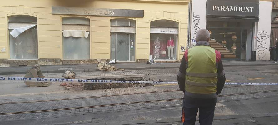 Uživo iz Frankopanske: Tramvaji ne voze, nema vode, četvero ozlijeđenih u požaru u centru