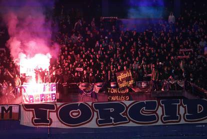 FOTO 'Nema na more': BBB-ovci i Torcida pokazali koreografije na derbiju. Pogledajte kadrove