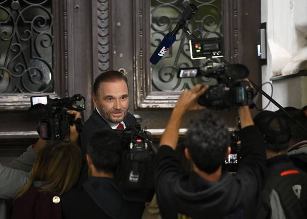 Zagreb: Održano optuzno vijece u aferi Mikroskop