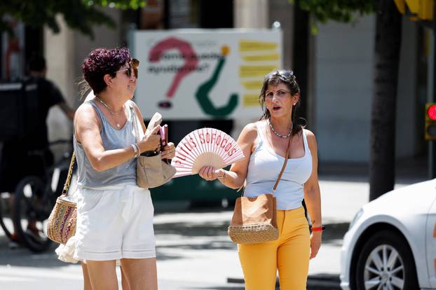 Heatwave continues in Spain