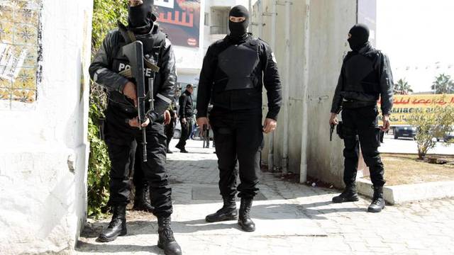 Tunis: U pucnjavi blizu sinagoge ubijeno troje, ranjeno četvero