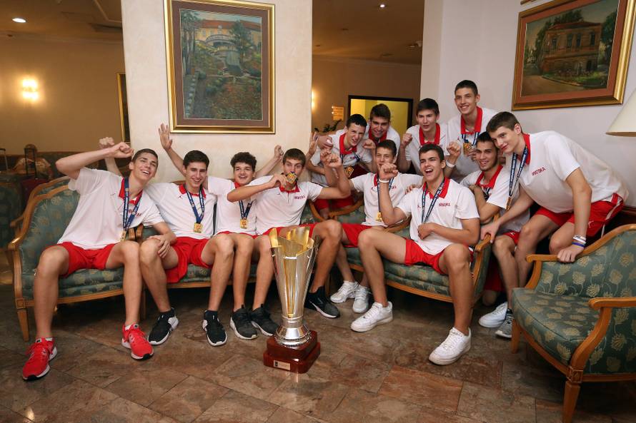 Vi ste naše zlato: Uh, bit će zafrkancije kad dođem u Real...