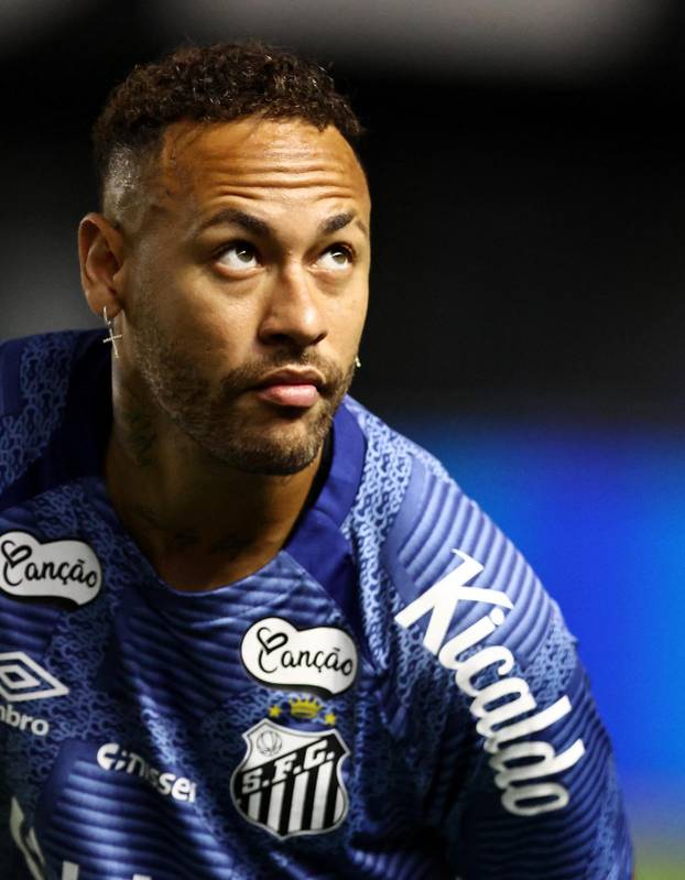 Brasileiro Championship - Santos v Atletico Mineiro