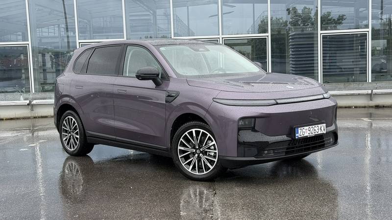 FOTO Leapmotor B10 na testu: Teško je ignorirati taj prostor i opremu za manje od 34.000 €