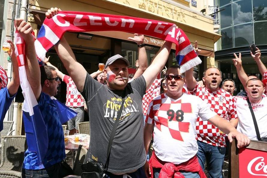 Uživo iz St. Etiennea: Ovo nam je opomena pred izbacivanje