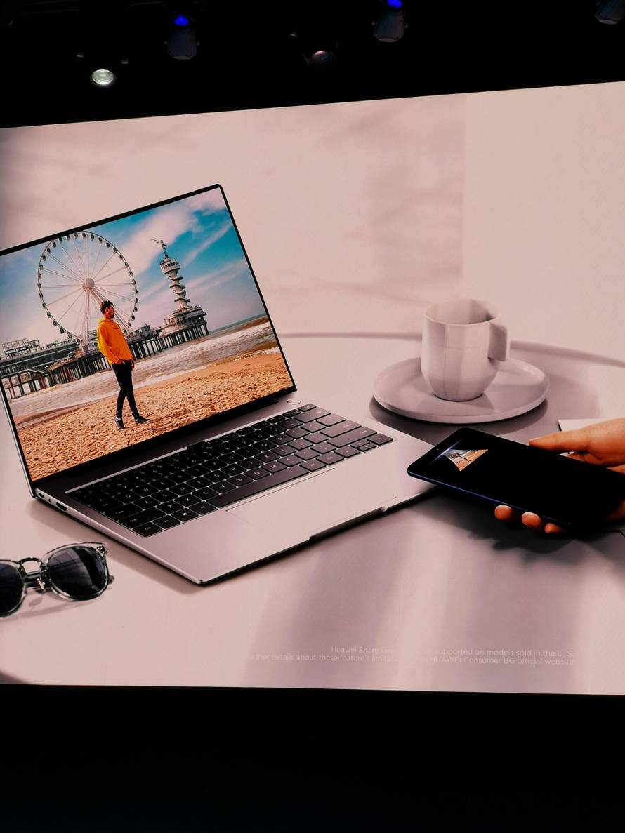 Tanji, ali i skuplji: Huaweijev odgovor na preklopni Samsung