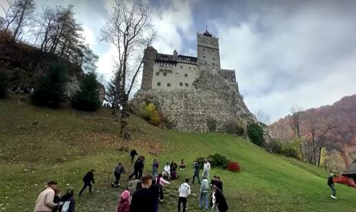 VIDEO Hrle u dvorac Drakule u Rumunjsku: 'Magnet je za turiste željne vampira i krvi...'