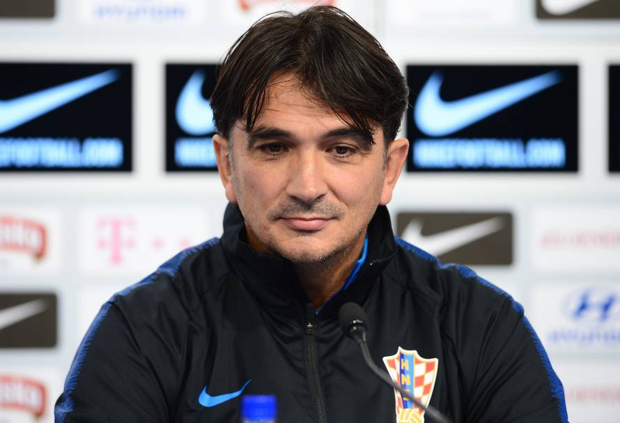 Dalić: Umjesto Pivarića ulazi Jedvaj ili Milić, Kalinić na golu