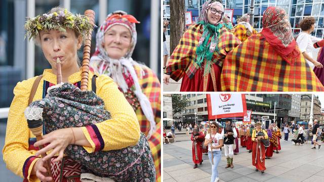 FOTO Folklorna šetnica u centru Zagreba oduševila je prolaznike