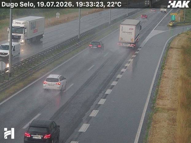 FOTO Ogromne gužve na cestama. Vozi se u kolonama