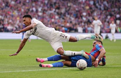 Iznenađenje na Wembleyju: Crystal Palace deklasirao Aston Villu za veliko finale FA kupa!