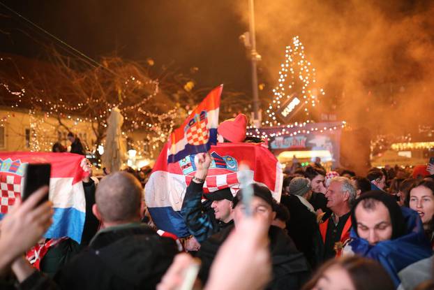 Slavlje navijača u Zagrebu nakon prolaska Hrvatske u polufinale Svjetskog prvenstva