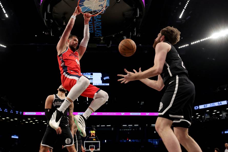 NBA: Los Angeles Clippers at Brooklyn Nets