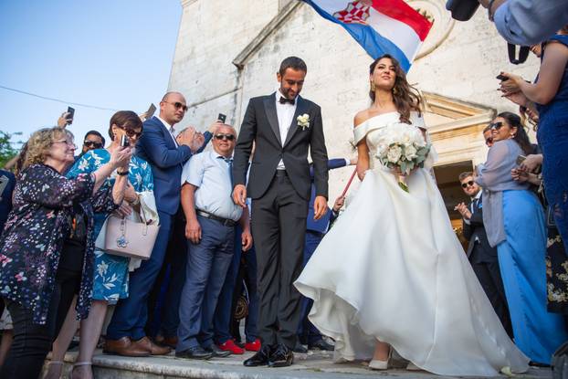 ARHIVA - 2018. Cavtat: Marin Čilić sa suprugom Kristinom izlazi iz crkve nakon vjenčanja