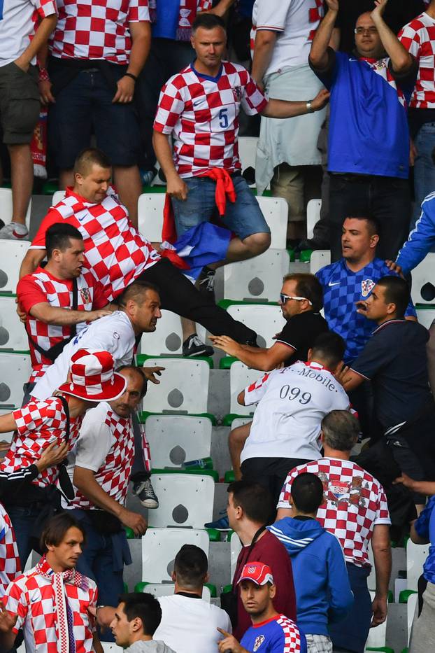 Euro 2016 Group D Czech Republic - Croatia
