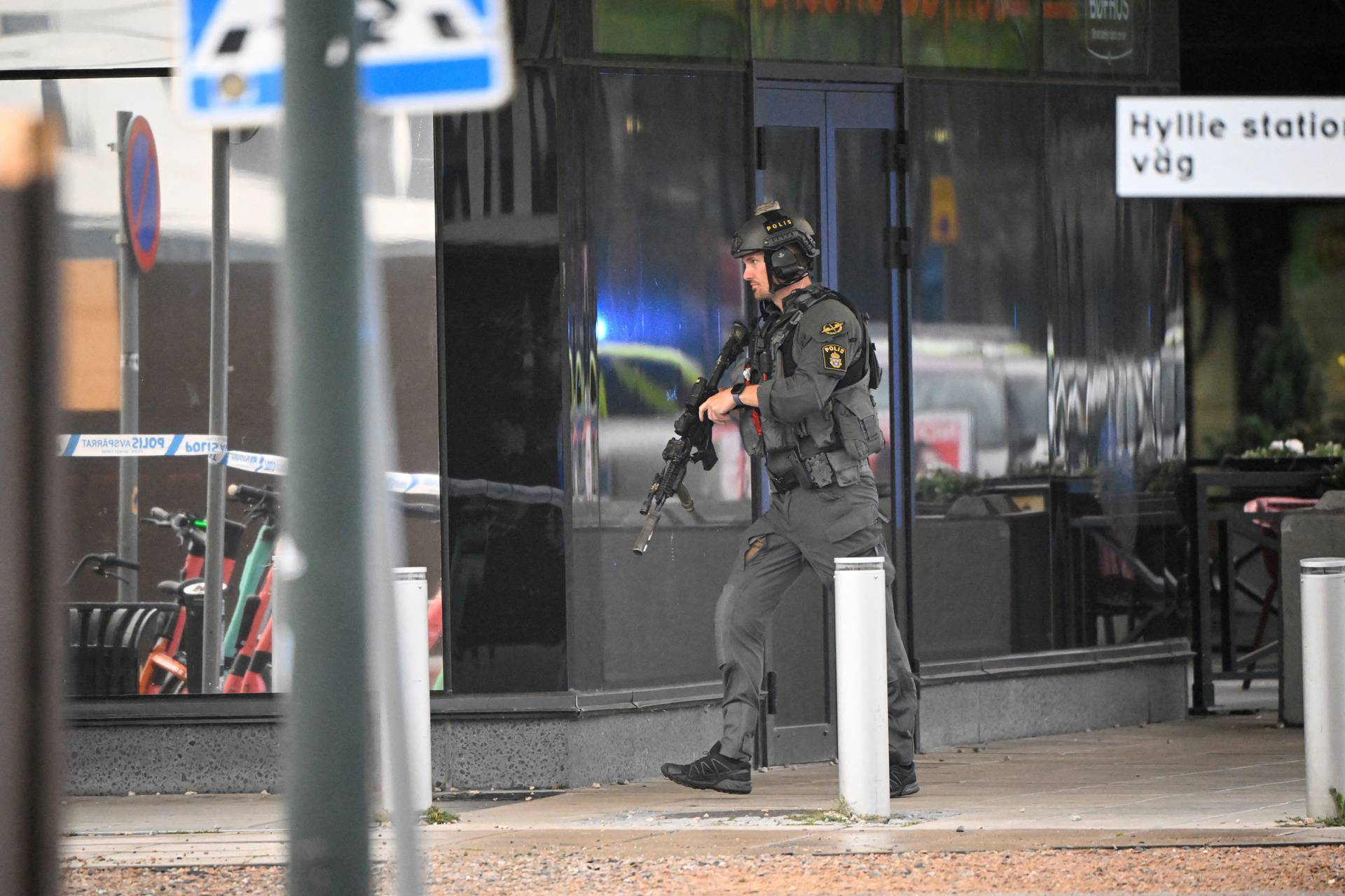 Shooting at Emporia Shopping Center in Malmo