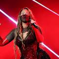 &Scaron;vedska predstavnica na Eurosongu nastupa s maskom na licu, evo i koji je razlog tome