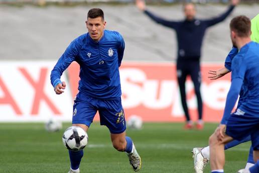 U&Zcaron;IVO Transferi: Osijek ne staje s poja&ccaron;anjima! Stiglo je krilo, a uskoro &cacute;e i biv&scaron;i igra&ccaron; lokosa...