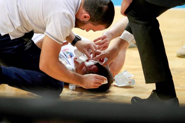 Zadar: Lovro Mazalin ozlijedio se na utakmici  Zadra i Mega Basketa