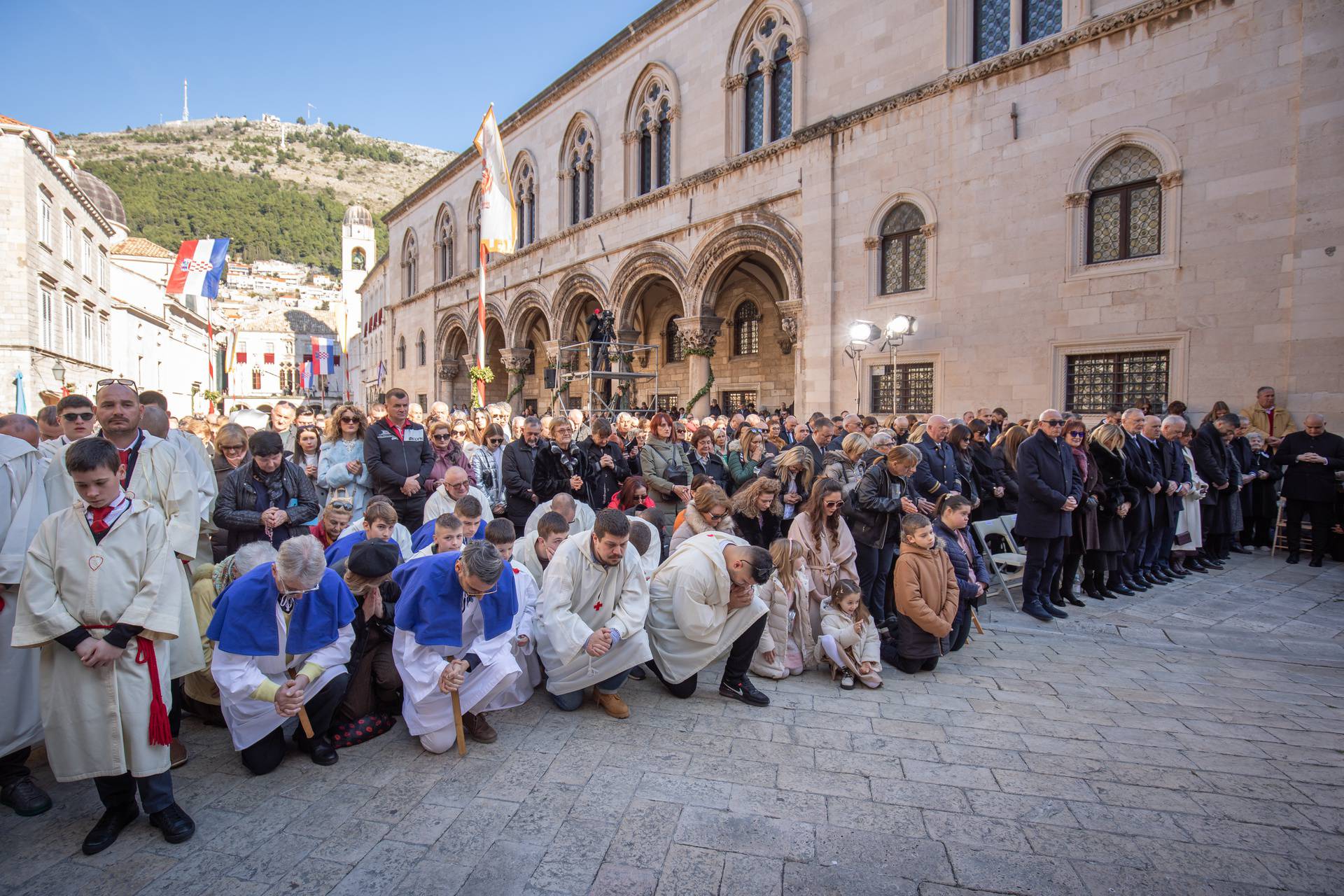 Dubrovnik: Euharistijsko slavlje pred gradskom katedralom na blagdan sv. Vlaha