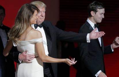 Trumpovi na balu: Melania se potrudila,  svi su gledali Ivanku