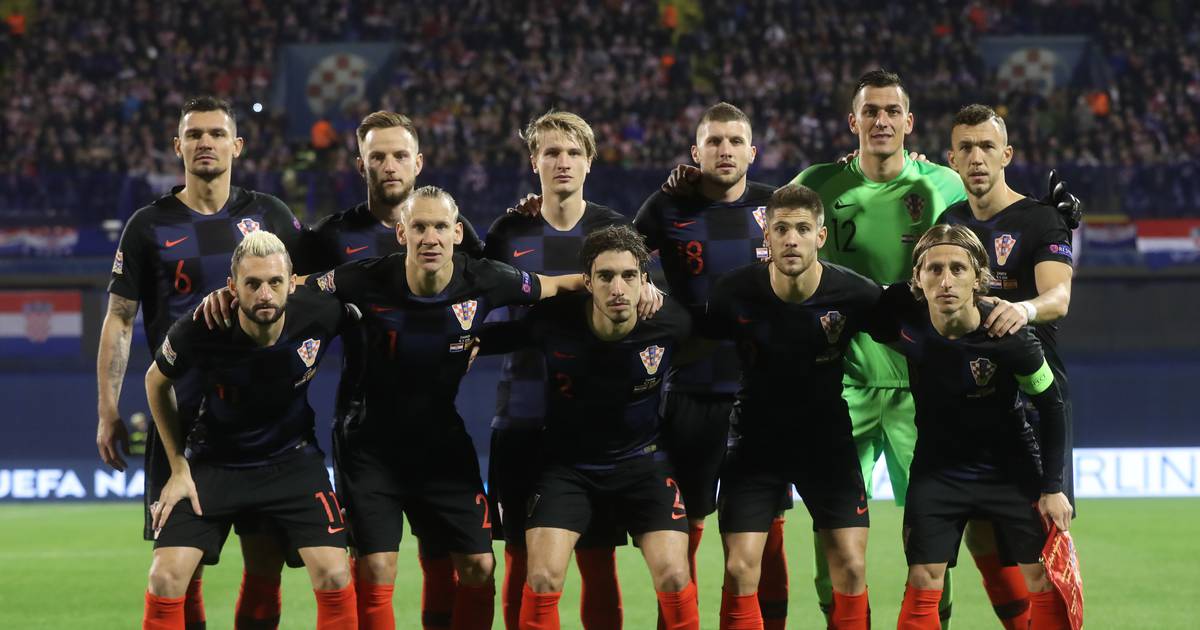 Венгрия хорватия футбол. Croatia Team Football Players. Mario Croatia Zagreb. Zvanivir boben Croatia FC. Scarf of the National Football Team of Hungary.